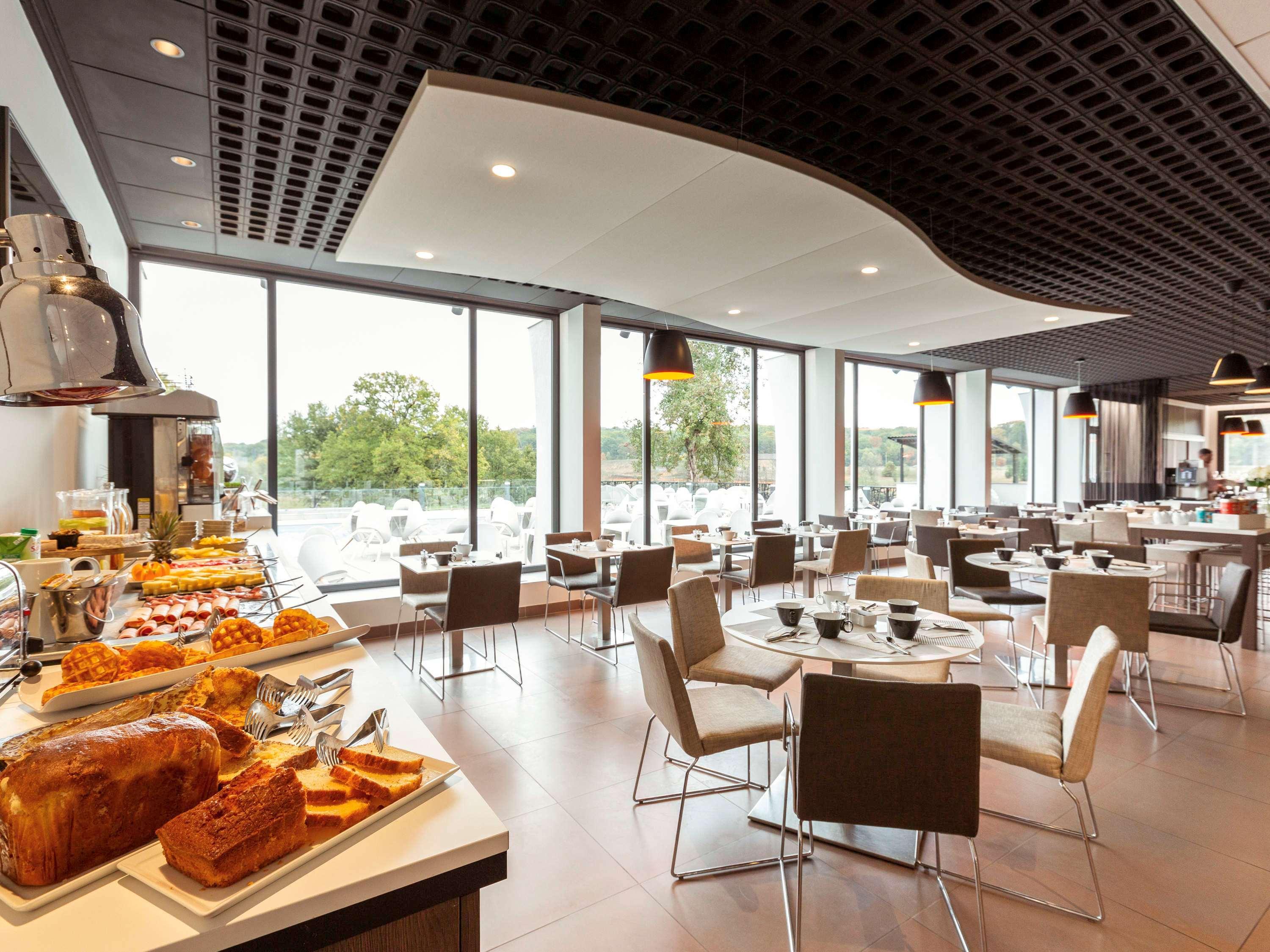 Novotel Limoges Le Lac Exteriér fotografie